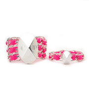 Zoek u een cadeau? Koop nu deze Christian Dior silver bracelets op de veilige online webshop Labellov.com. Onze showroom kan u vinden in Antwerpen.