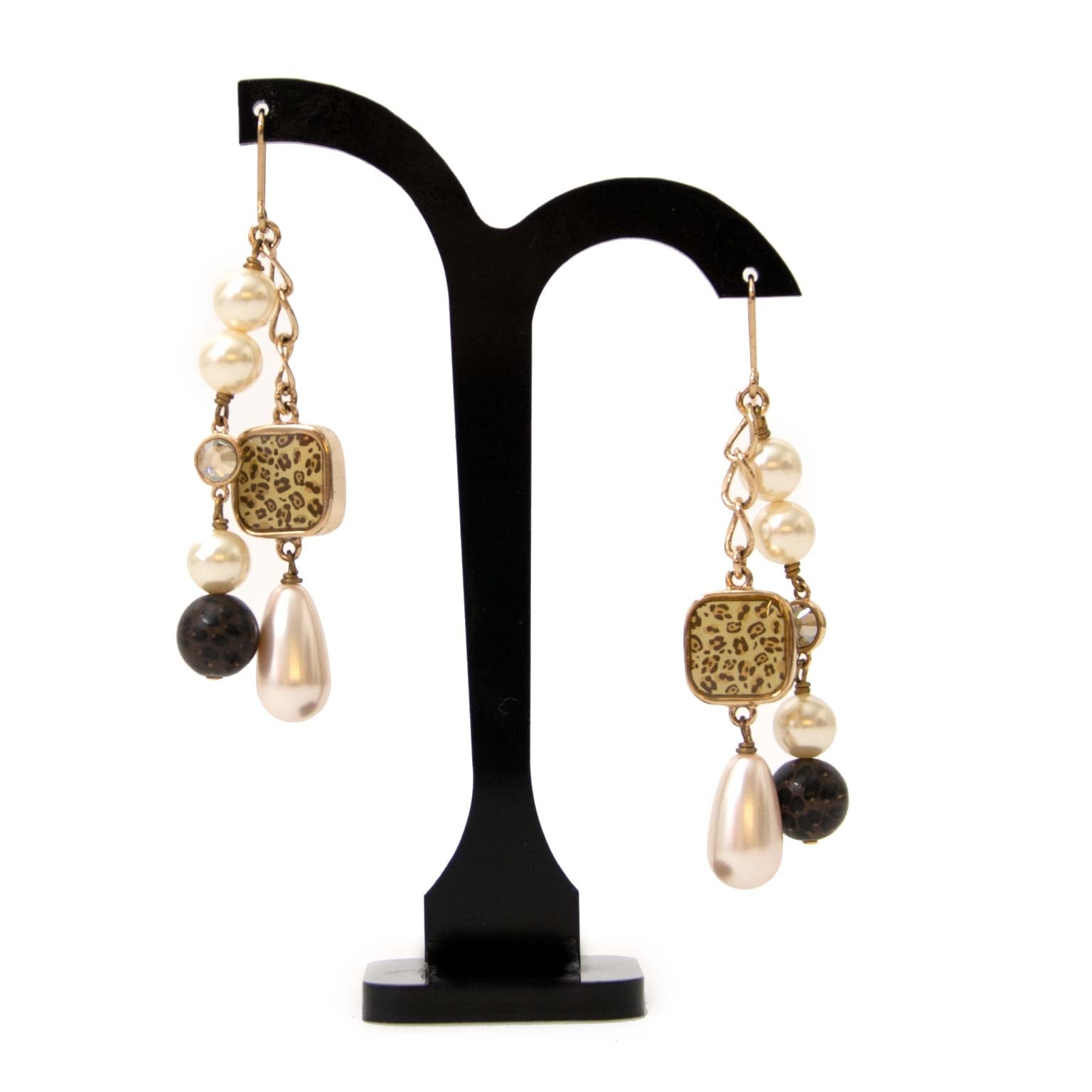 koop veilig online tegen de beste prijs Christian Dior Pearl Leopard Pendant Earrings