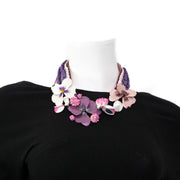 Collier Dior trés unique avec des fleurs