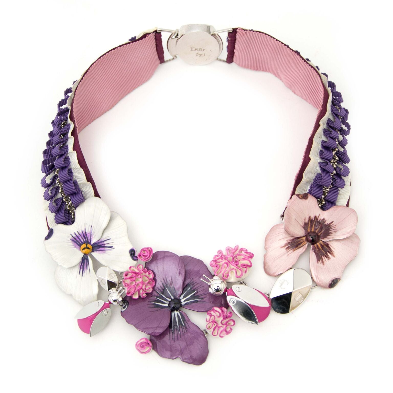 Unique Dior necklace with flowers