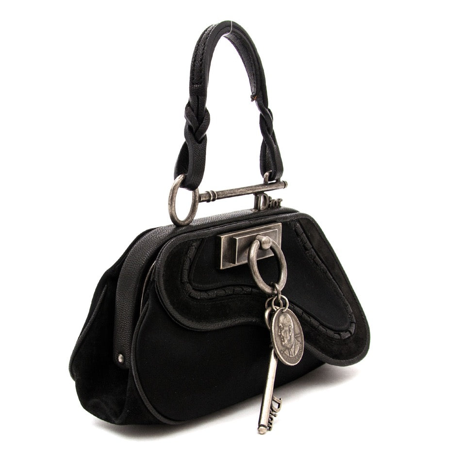 acheter en ligne comme neuf sac a main Christian Dior Limited Mini Key Gaucho Saddle Bag