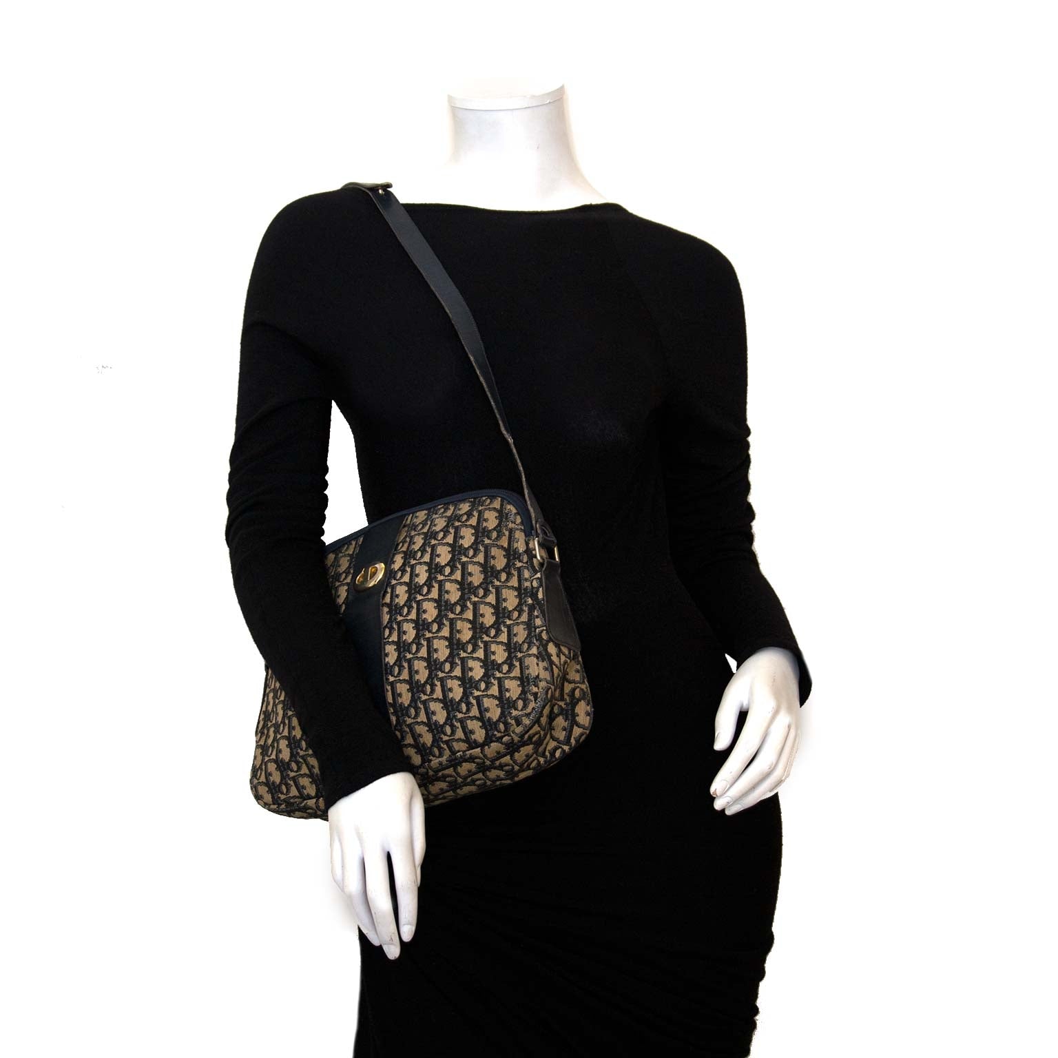 koop authentieke Christian Dior monogram tassen bij labellov vintage webshop mode