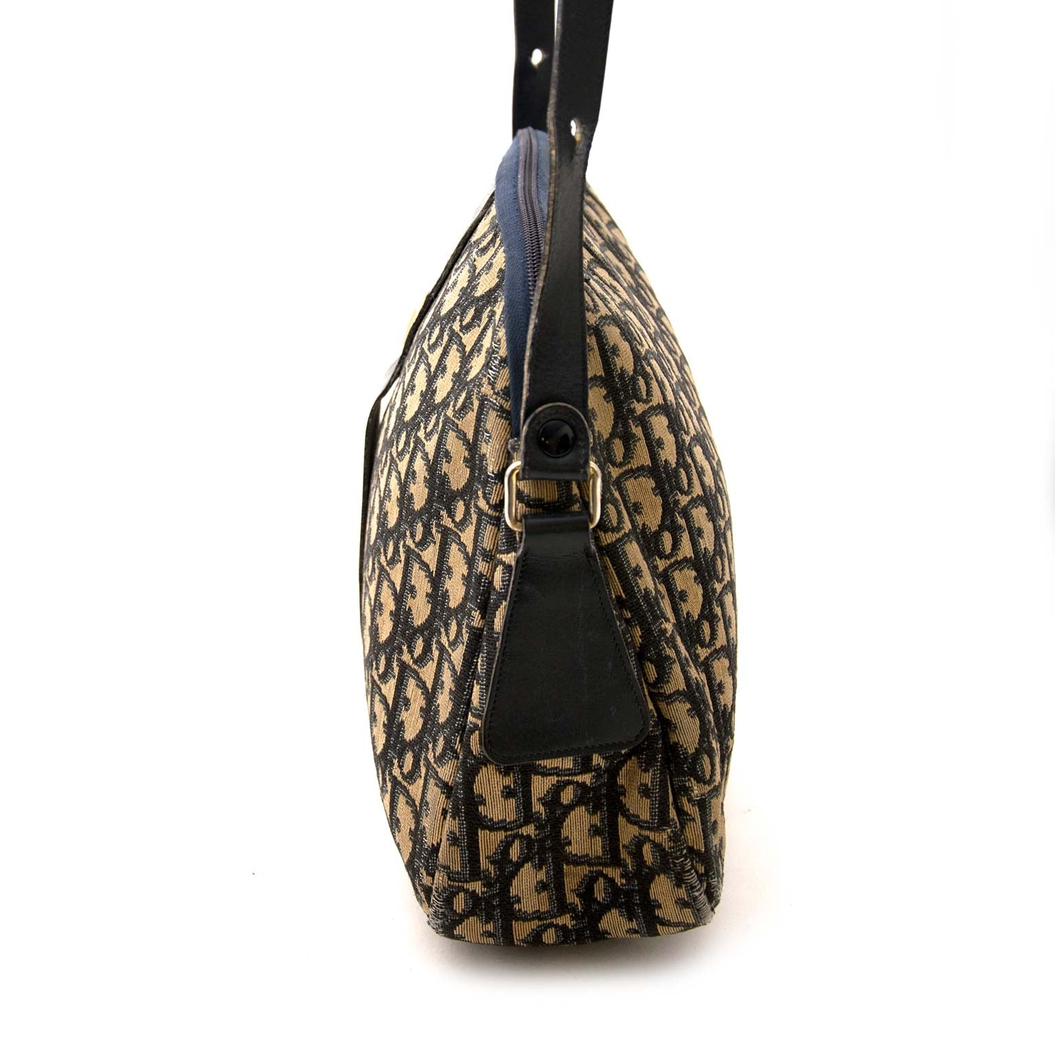 Buy authentic Christian Dior monogram bags now at Labellov vintage fashion webshop