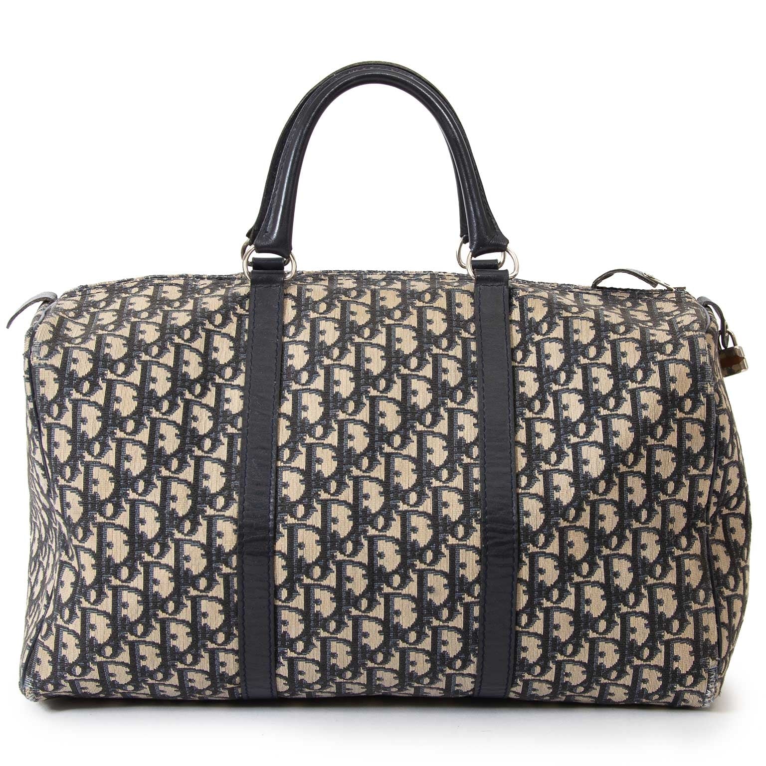 Koop uw tweedehands Christian Dior handtas bij Labellov in Antwerpen of shop online