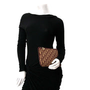 acheter en ligne pour le meilleur prix Christian Dior Monogram Pouch/Clutch