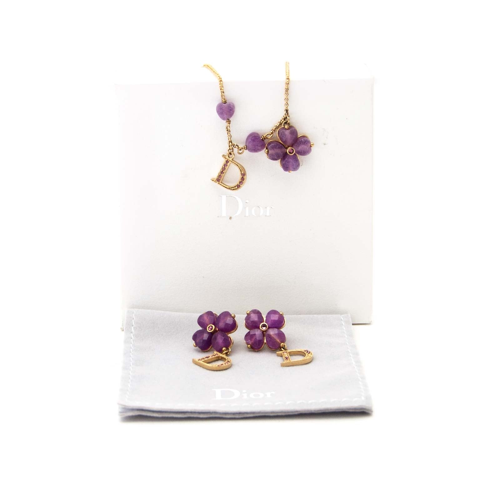 Koop authentieke tweedehands Dior juwelen set aan een eerlijke prijs bij LabelLOV. Veilig online shoppen.