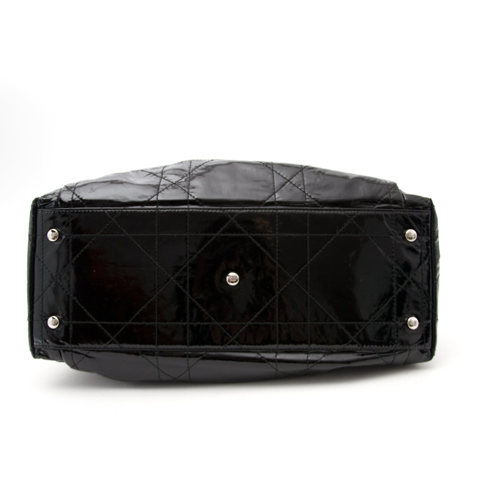 Christian Dior Le Trente Sac Cannage Quilt Patent (LabelLOV) is a luxury item from a luxury brand.
