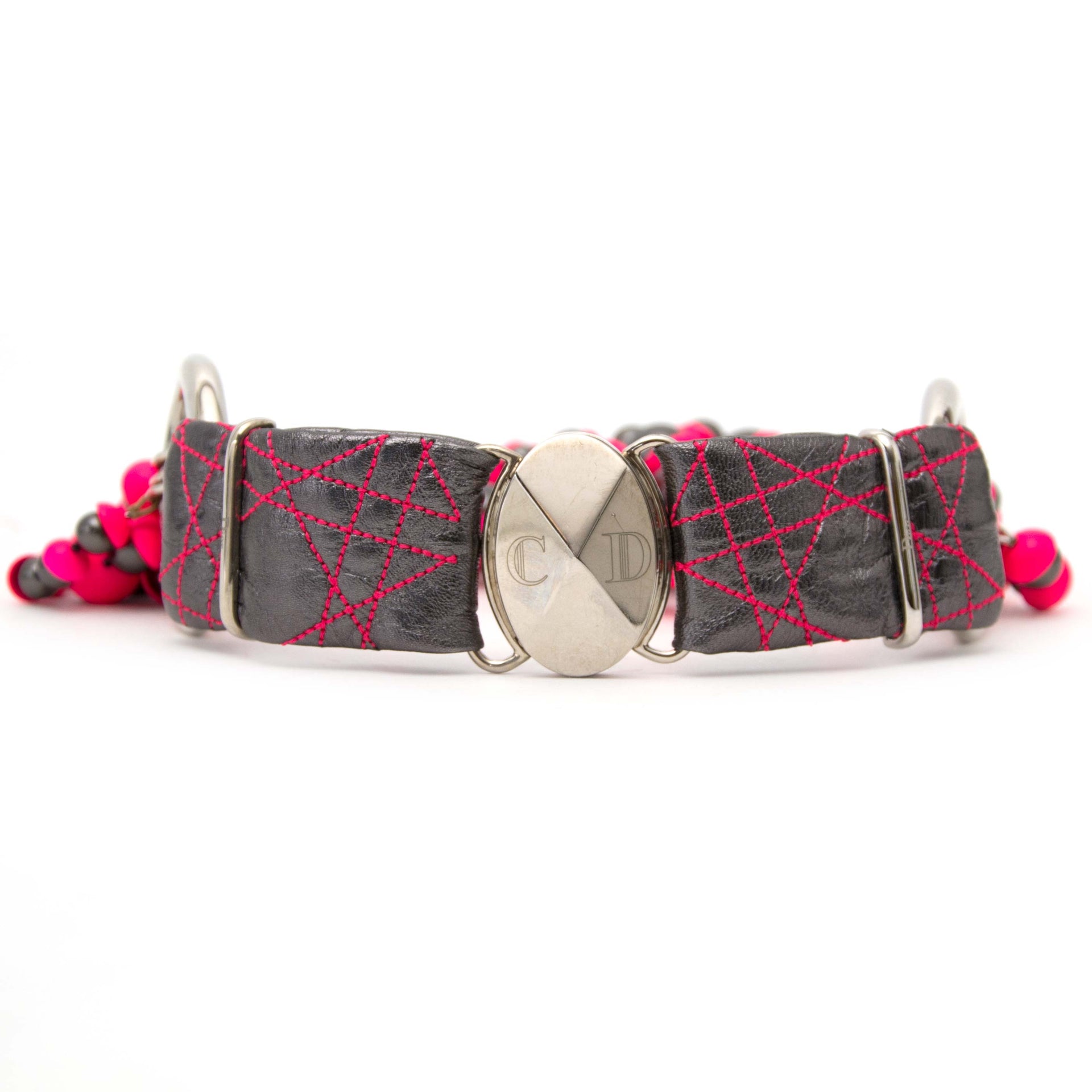 Collier en argent et rose avec perles et fermeture magnétique Dior
