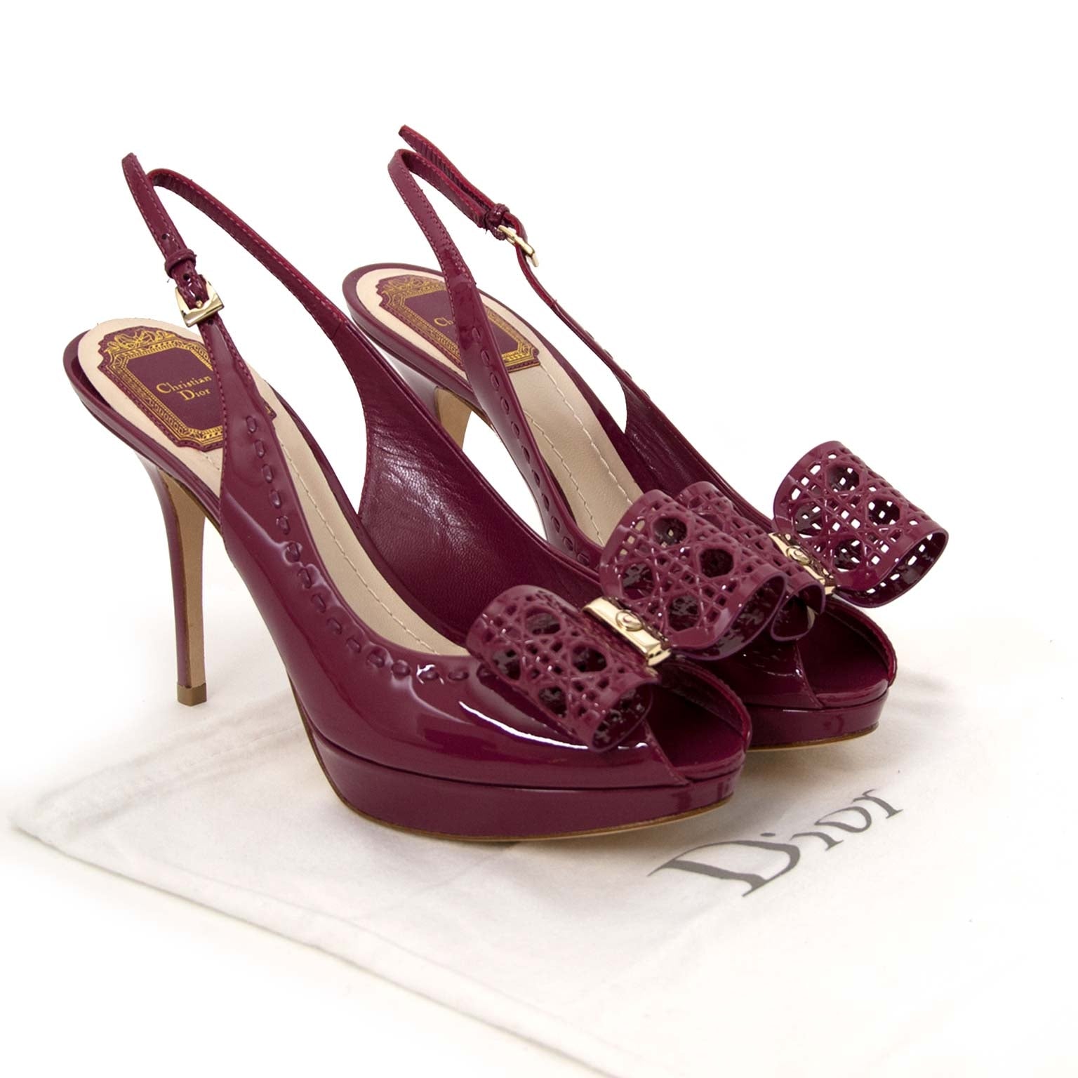 Koop Dior patent pumps nu online bij Labellov vintage webshop mode