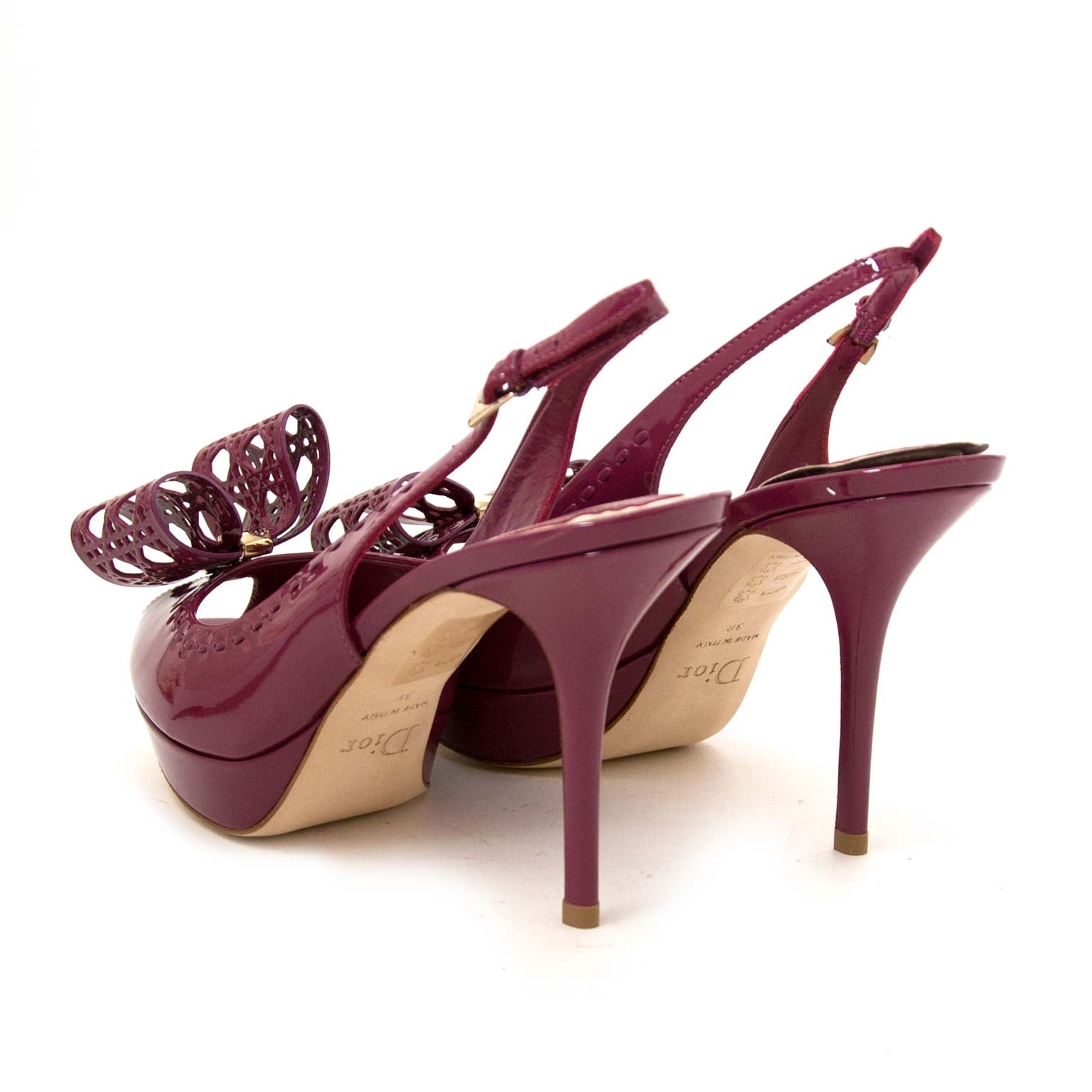 labellov vintage mode webshop met patent dior hakken