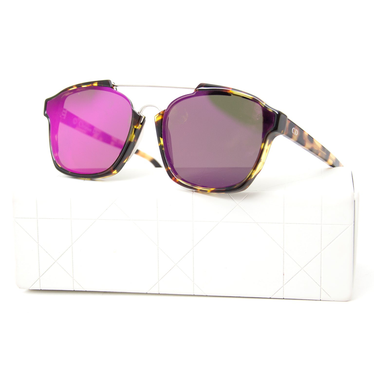 Buy Dior Abstract sunglasses at Labellov