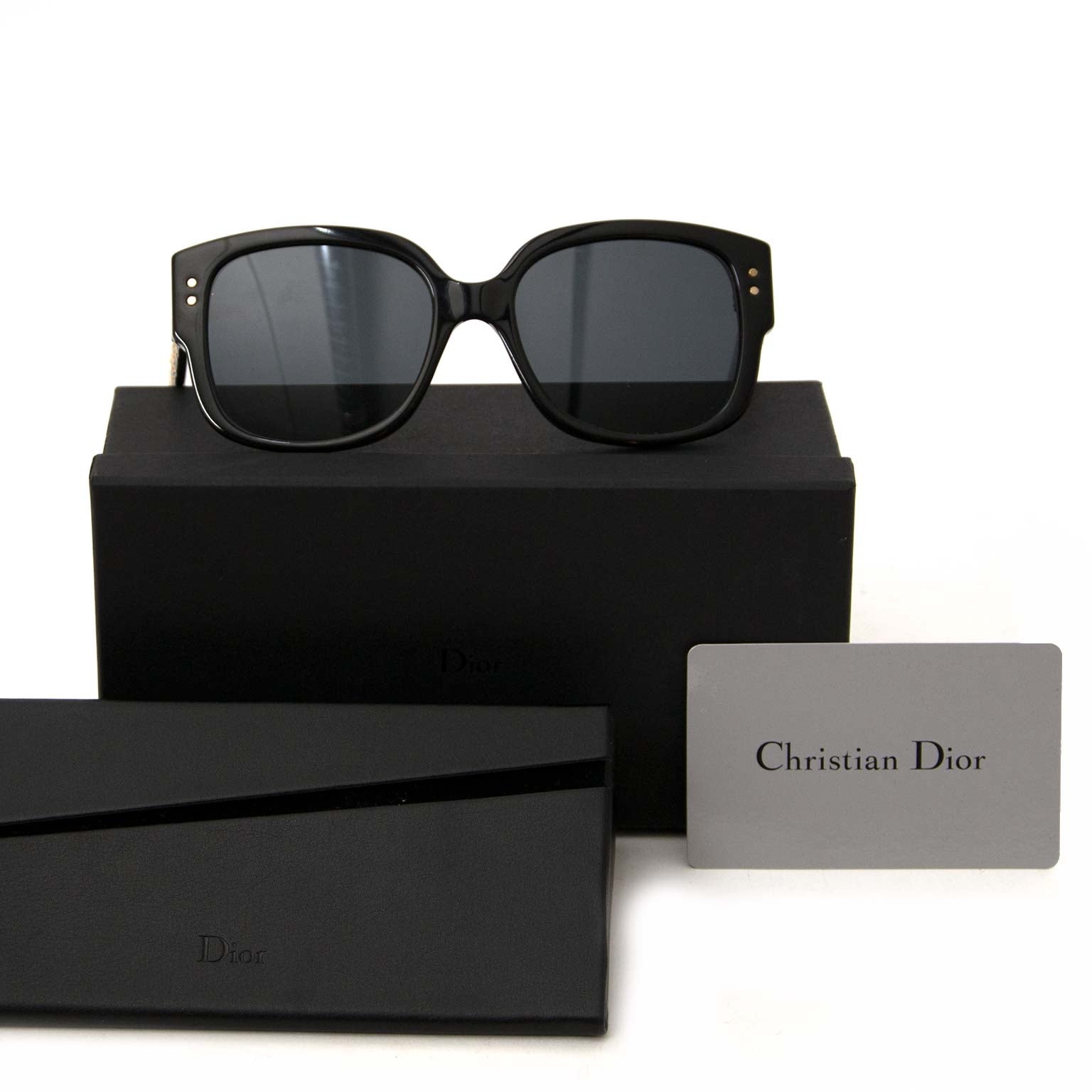 acheter en ligne pour le meilleur prix Christian Dior Lady Dior Studs Sunglasses