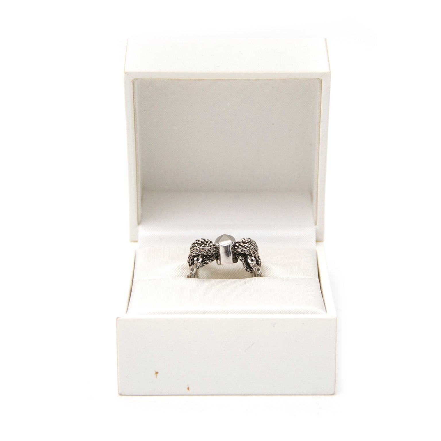 Shop safe online aan de beste prijs Dior Metallic Silver Ring bij Labellov.com