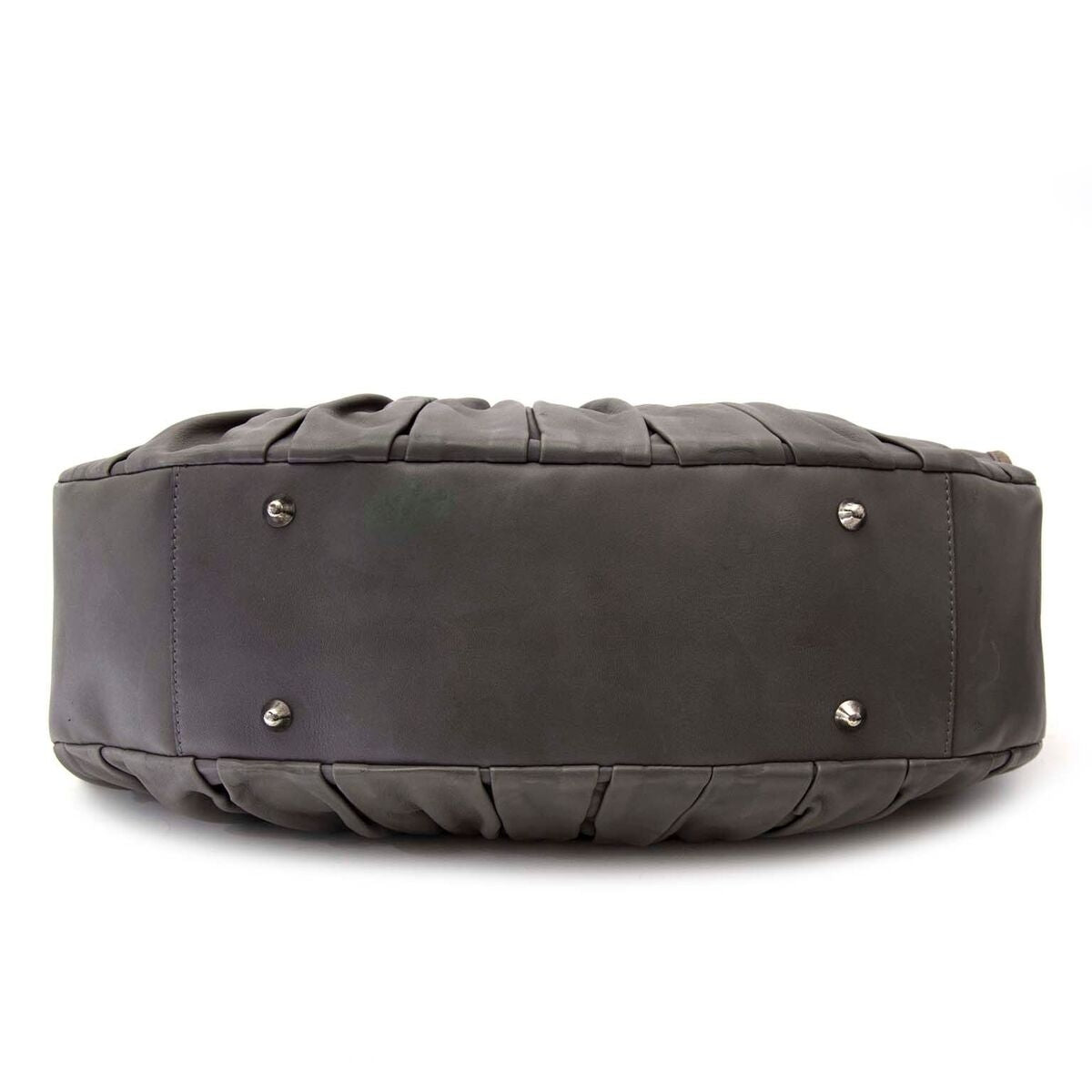 Koop authentieke tweedehands Dior plisse handtas aan een eerlijke prijs bij LabelLOV. Veilig online shoppen.