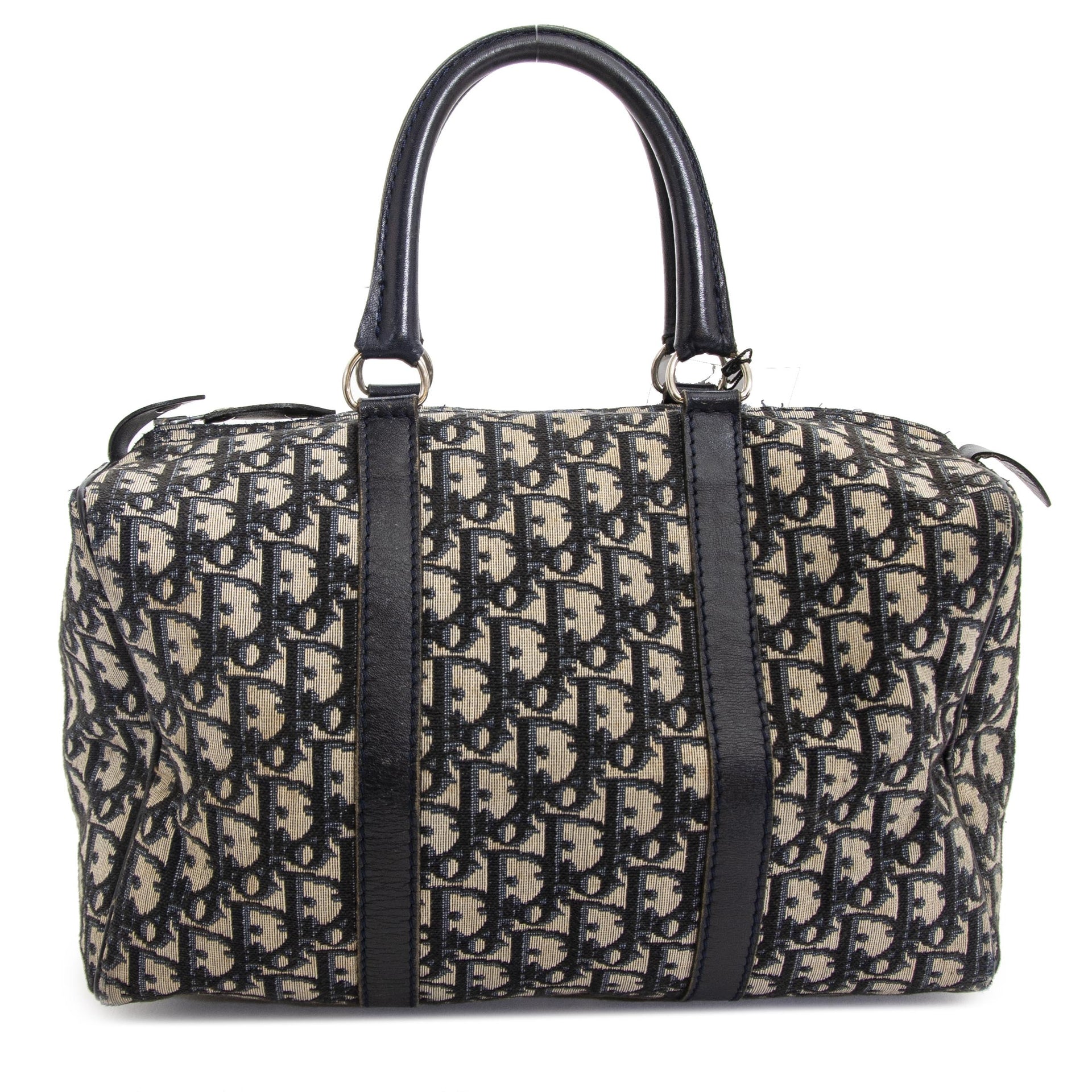 Dior Monogram Boston Trotteur Bag te koop aan de beste prijs bij Labellov tweedehands