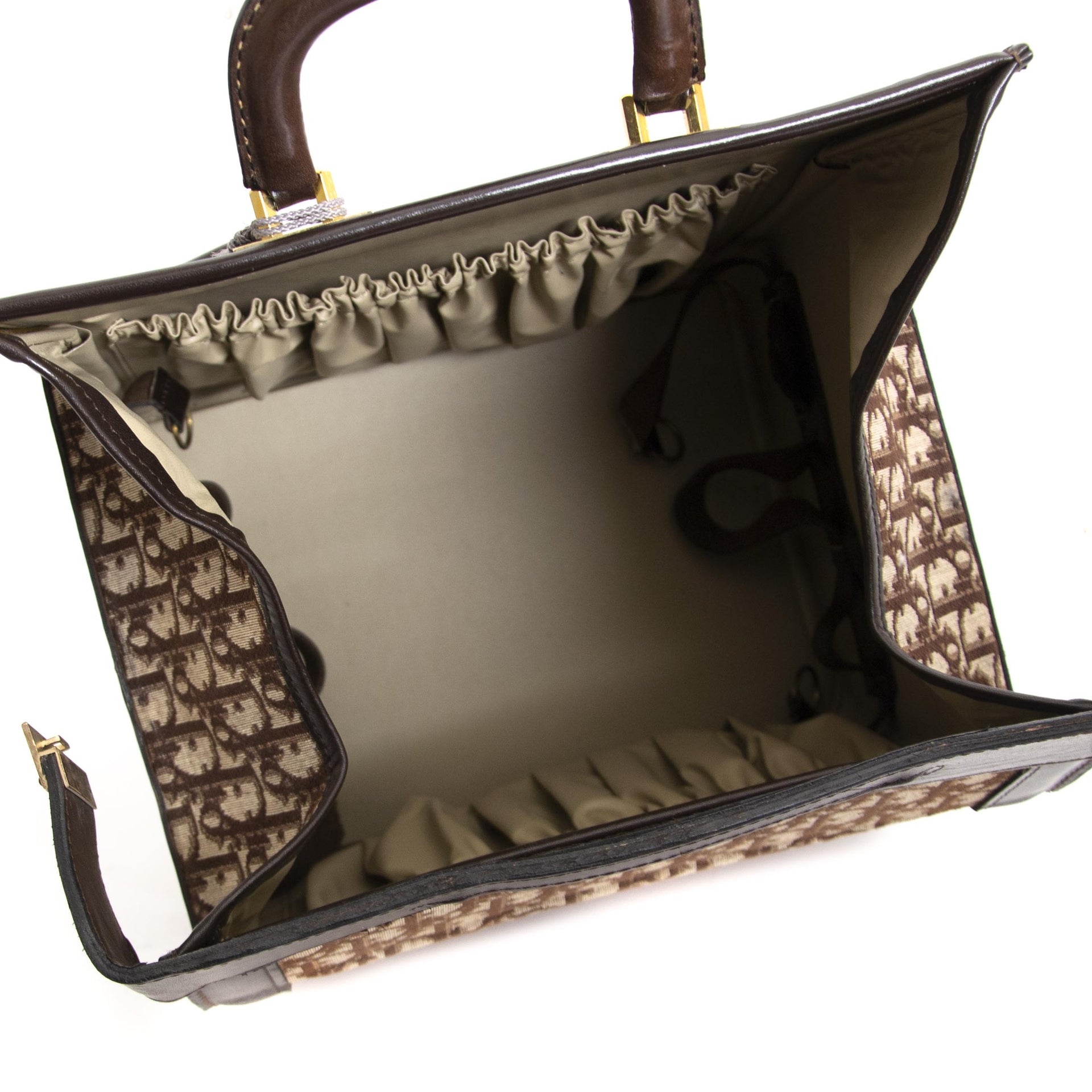 skip the waitinglist shop safe online your Christian Dior Brown Monogram Case