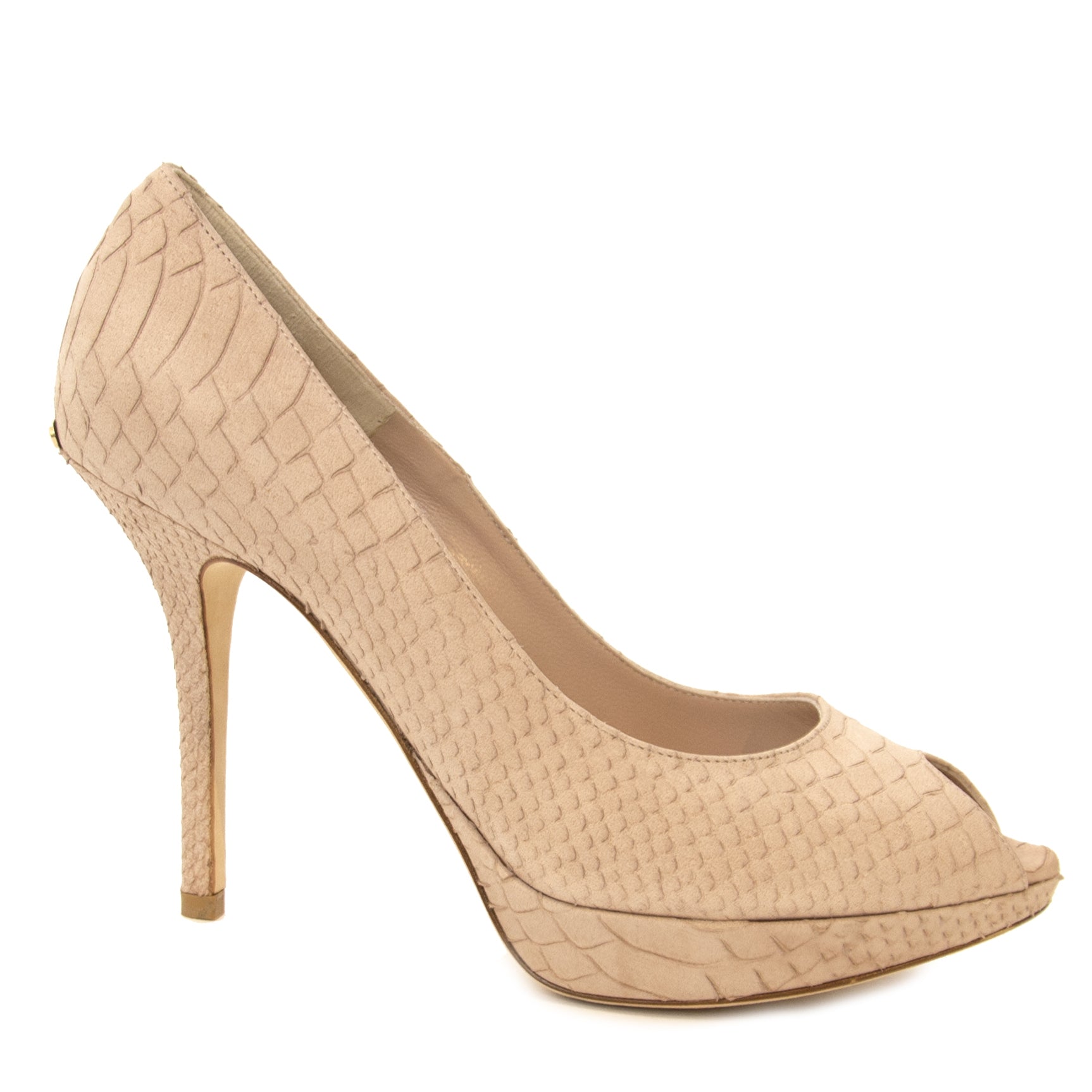 Christian Dior Pink Python Peep-Toe Pumps - Size 39 Buy and sell vintage handbags and fashion accessories at Labellov Antwerp. Koop en verkoop handtassen bij Labellov Antwerpen, webshop en winkel. Betaal veilig en eerlijk. Vente et achat de sac a mains v