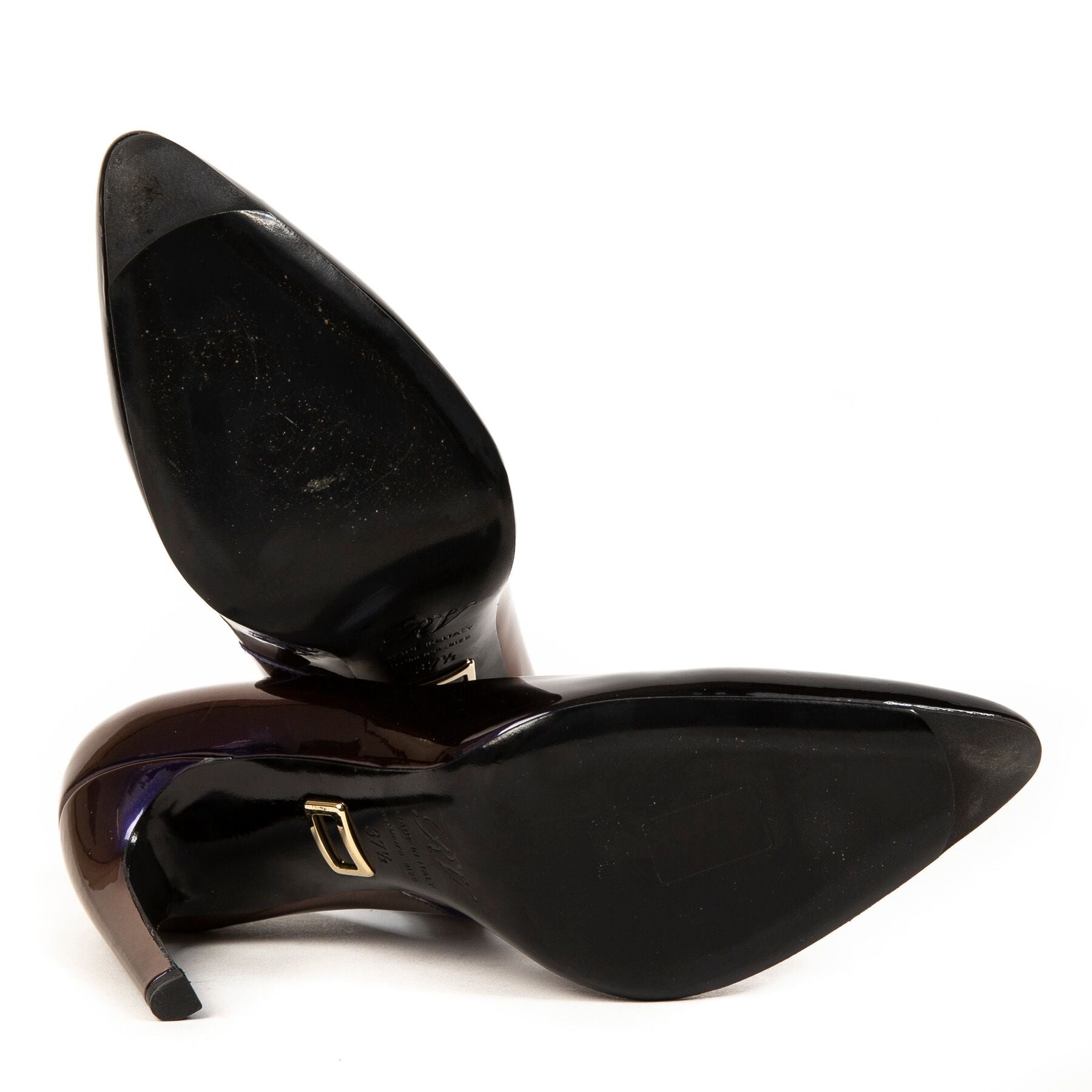 Koop tweedehandsRoger Vivier hakken aan de juiste prijs bij LabelLOV webshop.
