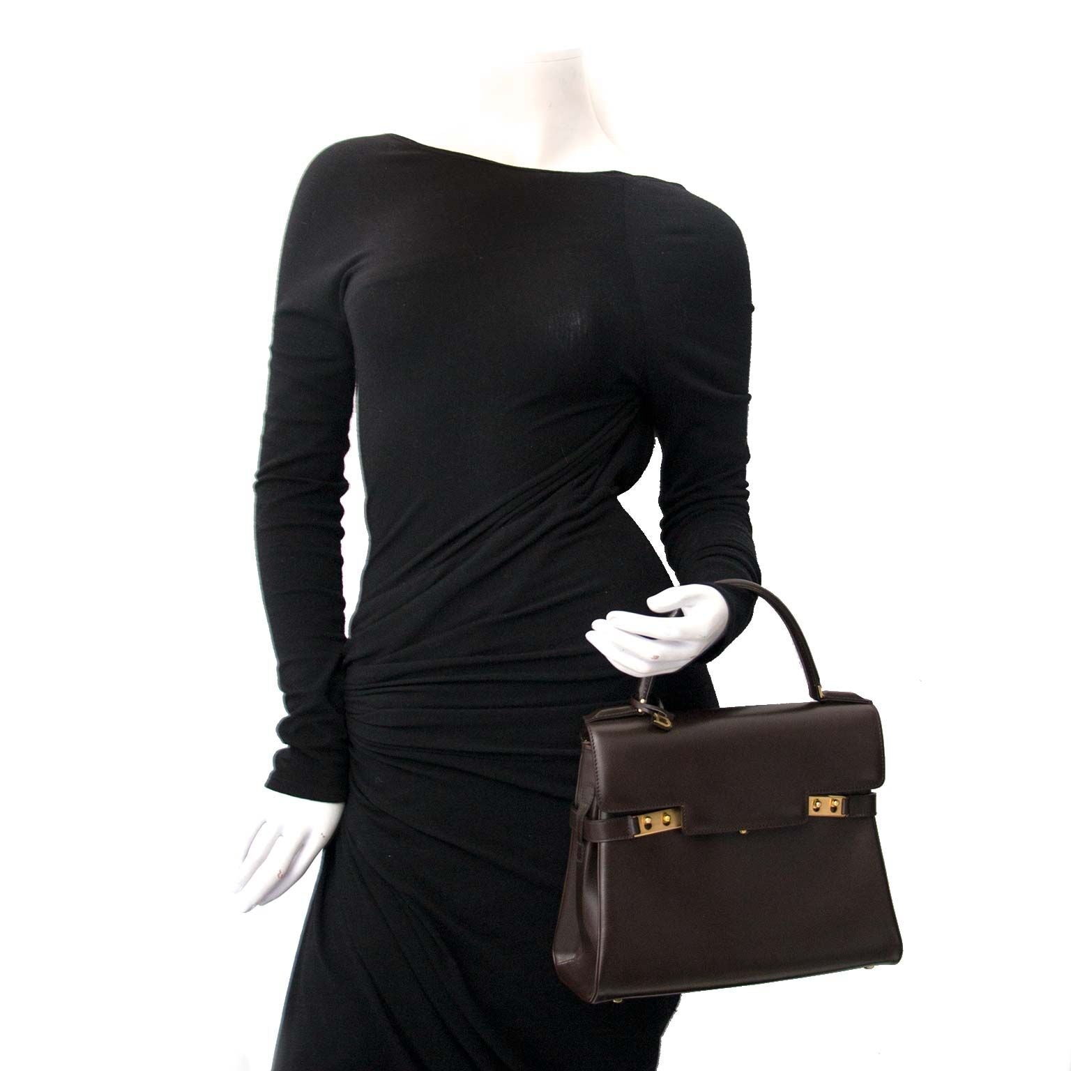 achetez et vendez Delvaux Brown Boxcalf Leather Tempete MM pour une bonne prix