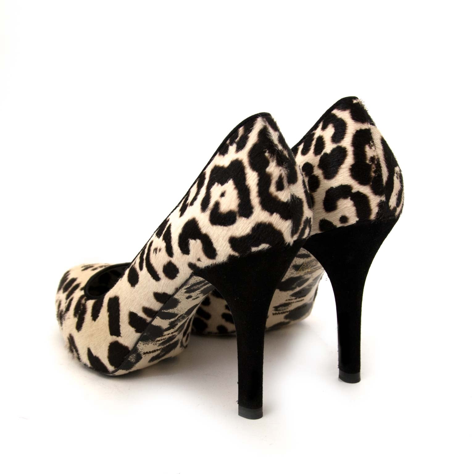Buy authentic Dolce & Gabbana heels at labellov vintage fashion webshop