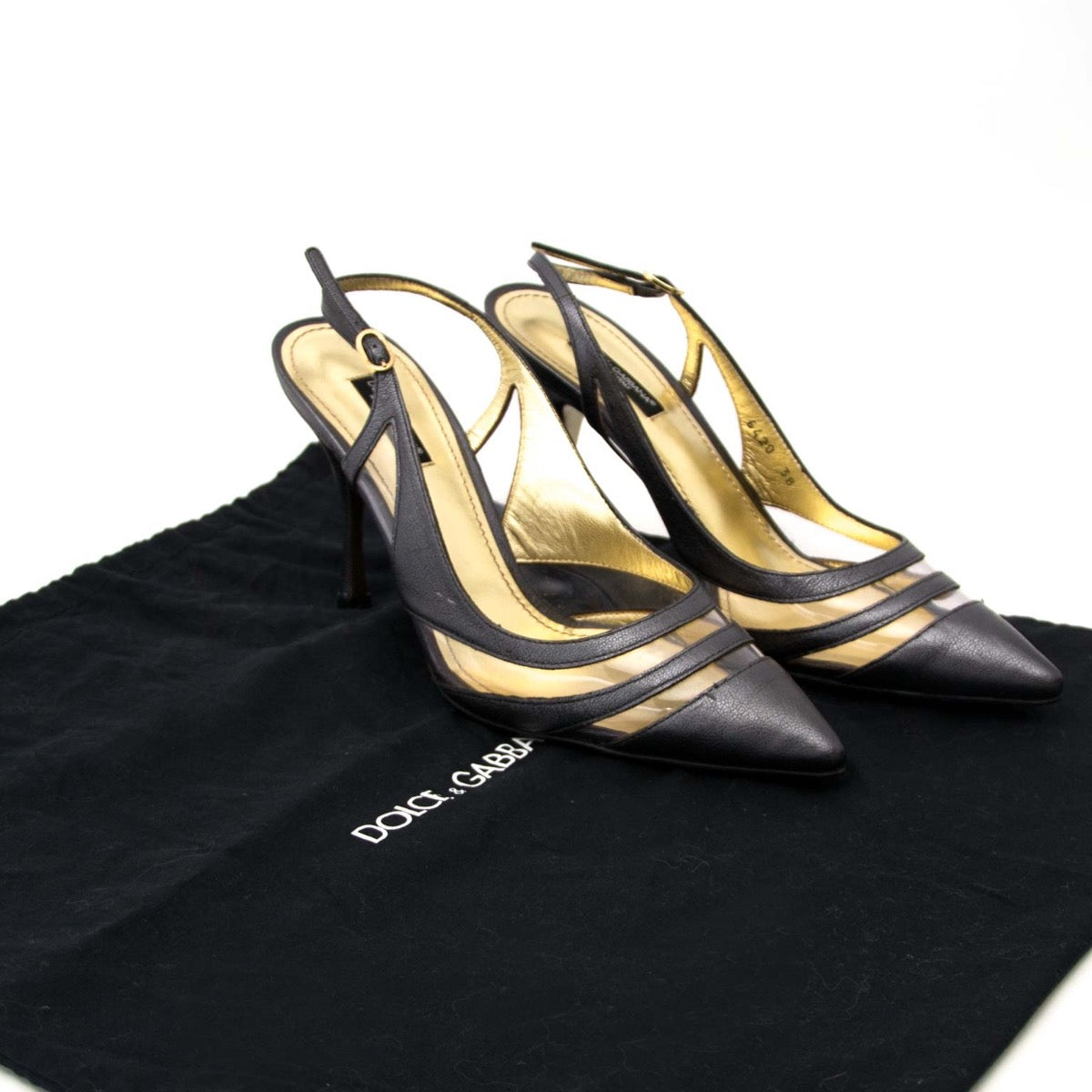 Shop safe online at Labellov in Antwerp this 100% authentic second hand Dolce & Gabbana Grey Leather Slingback Heels - Size 38