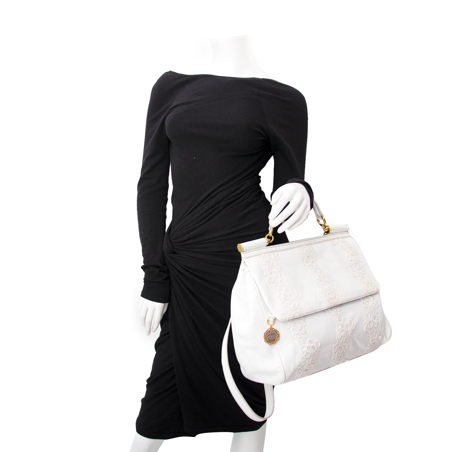Achetez sans risque un seconde main Dolce & Gabbana sac à main sur www.labellov.com au meilleur prix.