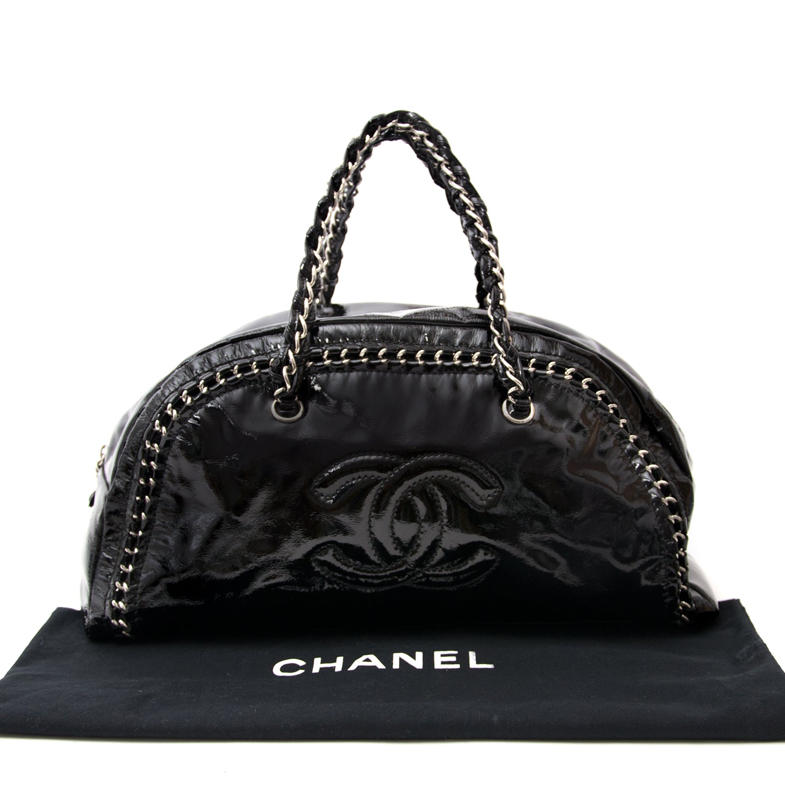 koop veilig tweedehands zwarte Chanel handtas aan aan de beste prijs