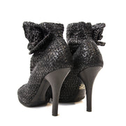 op zoek naarDolce & Gabbana Black peep toe ankle boots - Size 39? nu te koop bij labellov.com
