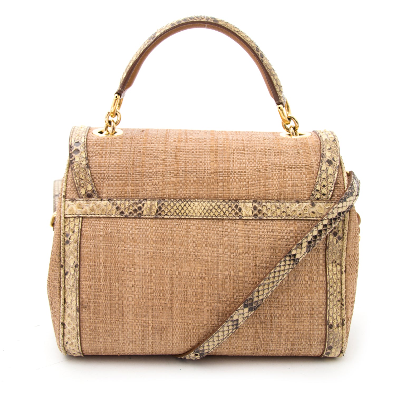 The perfect bag is now for sale at Labellov showroom, in Antwerp Belgium, affordable prices for the most beautiful vintage bags.