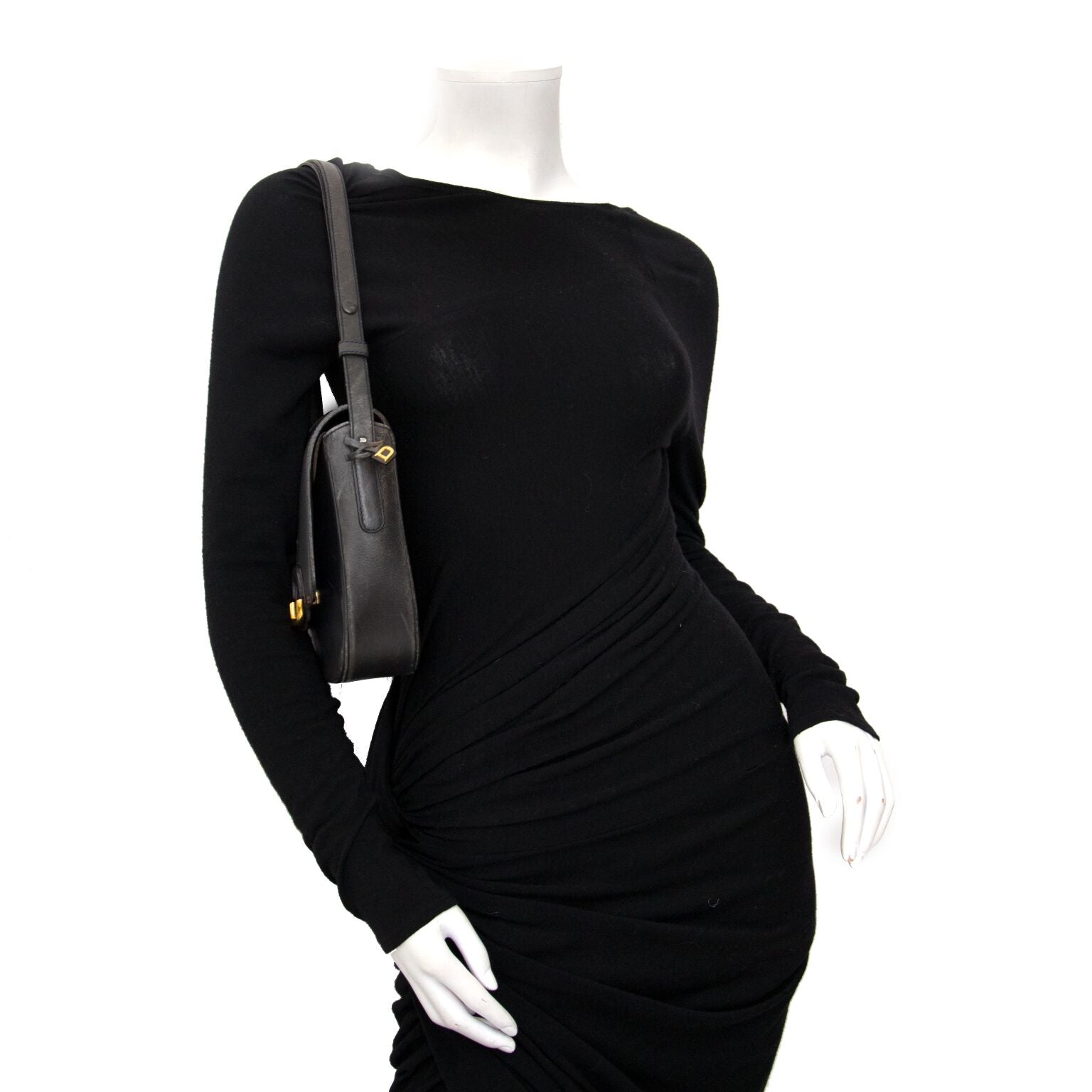 Koop tweedehands vintage designer tassen veilig online op labellov.com