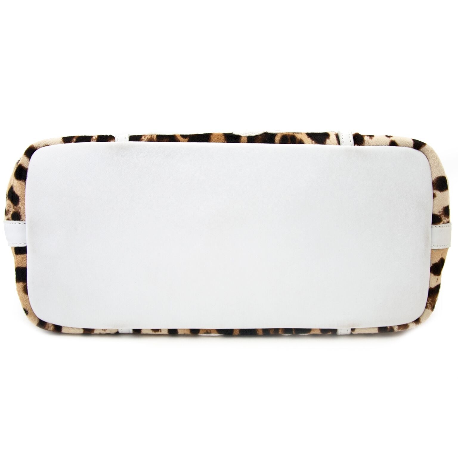 buy and sell all your d&g handbags at labellov