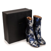 Shop safe online at Labellov in Antwerp, Brussels and Knokke this 100% authentic second hand Dries Van Noten Purple Silver Ankle Boots