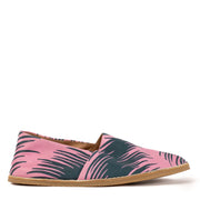 Shop safe online at Labellov in Antwerp, Brussels and Knokke these 100% authentic second hand Dries Van Noten Pink Espadrilles - size 37