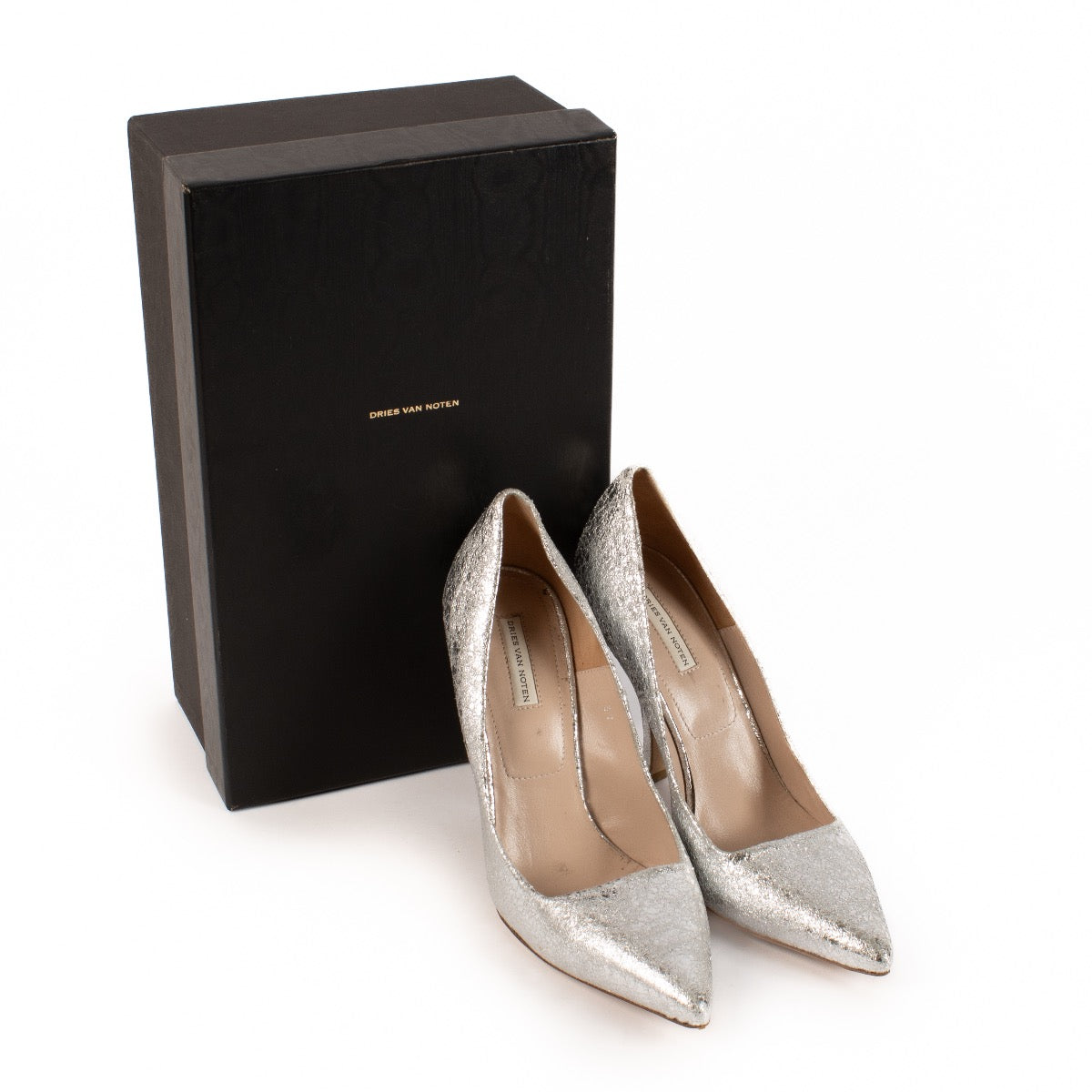 shop 100% authentic second hand Dries Van Noten Silver Pumps - Size 37 on Labellov.com