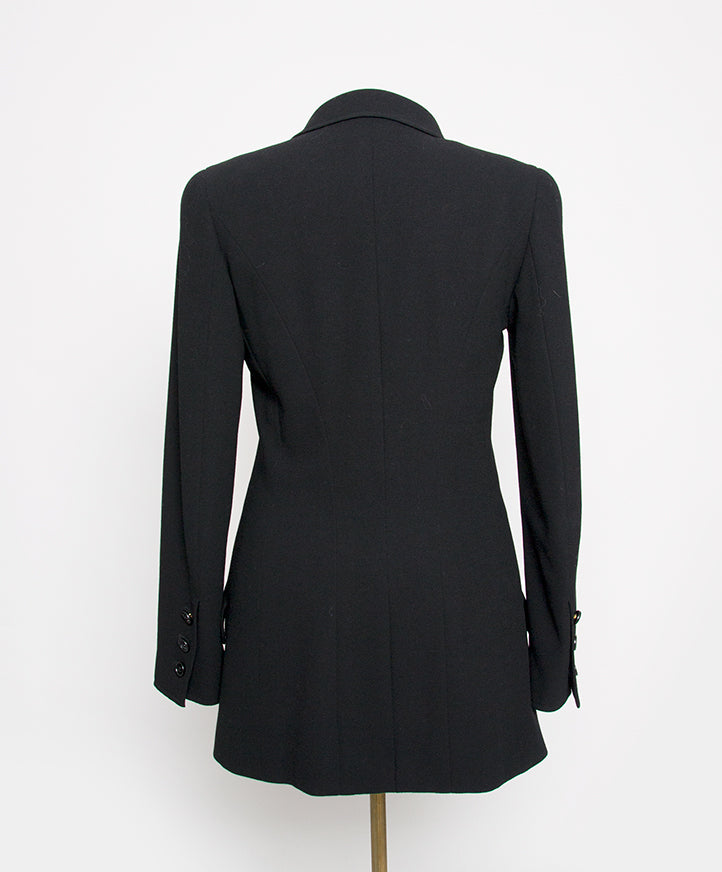 Koop authentieke tweedehands designer vintage Chanel blazers aan de juiste prijs veilig online winkelen LabelLOV webshop luxe merken Antwerpen België mode fashion