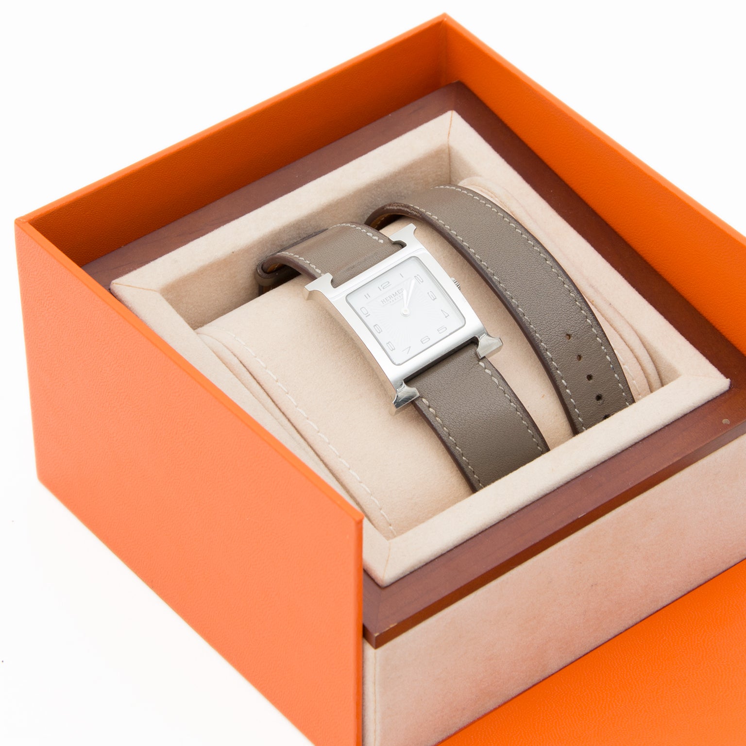 shop safe online second hand Hermès Heure 'H' Double Tour Taupe Horloge