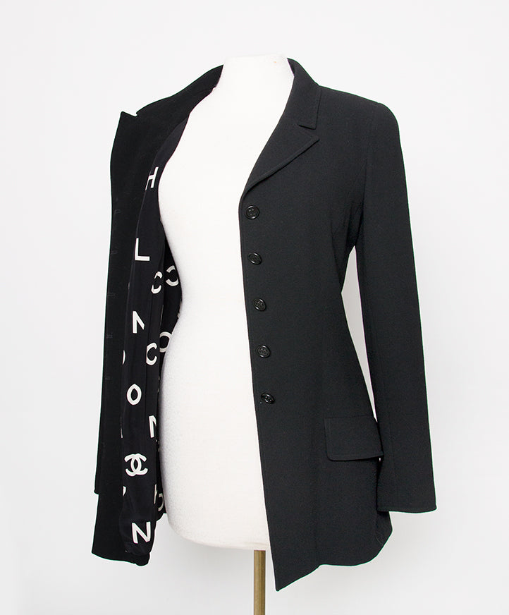 Buy authentic secondhand designer vintage Chanel blazers at the right price safe and secure at LabelLOV online webshop luxury brands fashion Antwerp Belgium