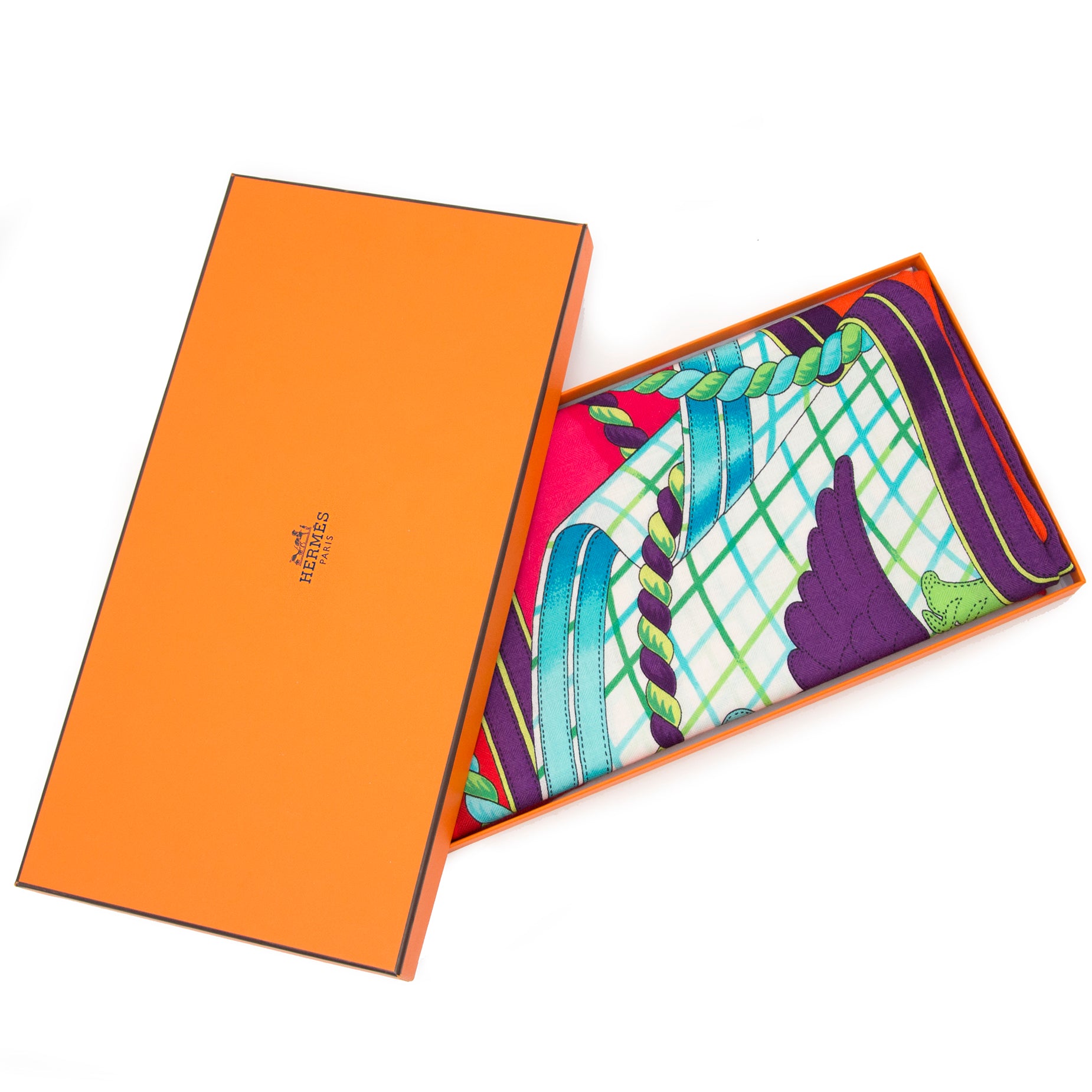 Acheter votre carré en cashmere d'Hermes pour le meilleur prix chez Labellov Hermès Cashmere Stole 'Grande Tenue'