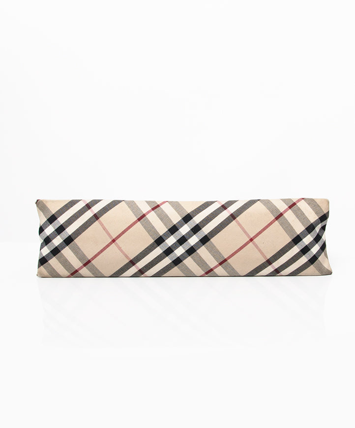 Koop veilig online tweedehands designer burberry jeans andtas.
