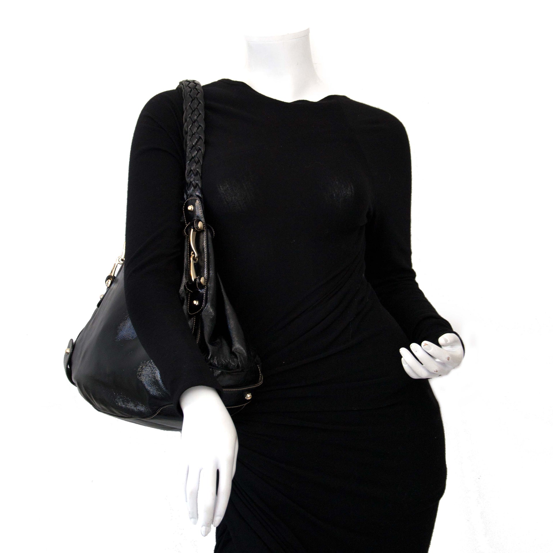 buy now online your secondhand Gucci Black Leather Bag on labellov.com
