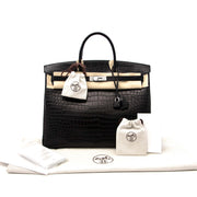 Bent u op zoek naar een authentieke Hermès Birkin 40 Crocodile Porosus Matte Black PHW?