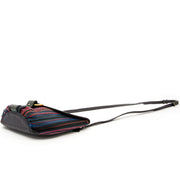Op zoek naar een designer handtas? Koop uw gloednieuwe Delvaux Toile de Cuir Black Crossbody Pouch met korting.