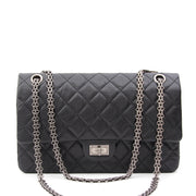 Chanel black 2.55 Reissue - 226 Labellov biedt een ruime selectie aan tweedehands Chanel