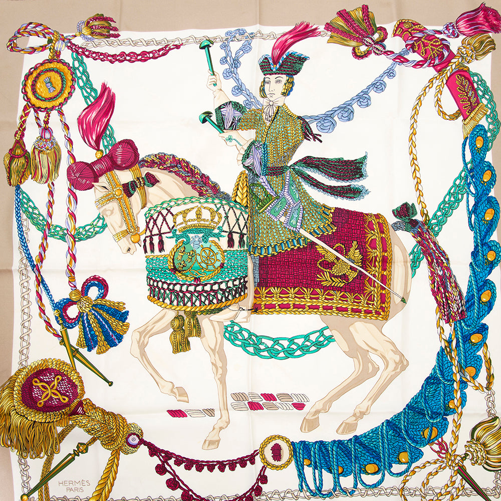 Buy vintage Hermès Silk Carré 'Le Timbalier' Scarf for the best price at Labellov webshop. Safe and secure online shopping with 100% authenticity. Acheter vintage Hermès Silk Carré 'Le Timbalier' foulards pour le meilleur prix.