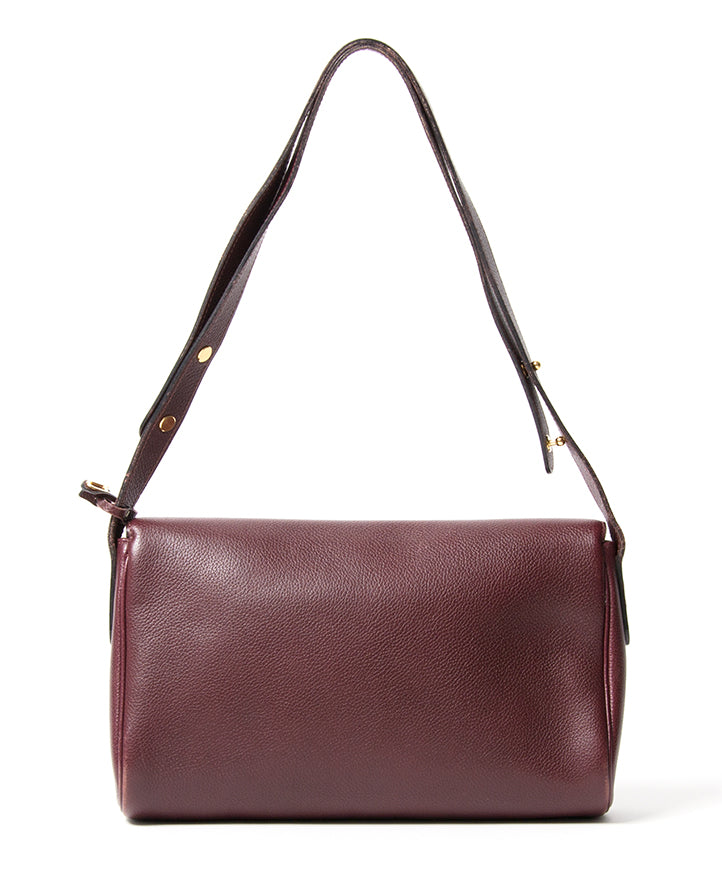 Delvaux Burgundy Shoulder Bag secondhand authentic safe online shopping webshop Antwerp Belgium LabelLOV fashion style high end labels luxury brands designer