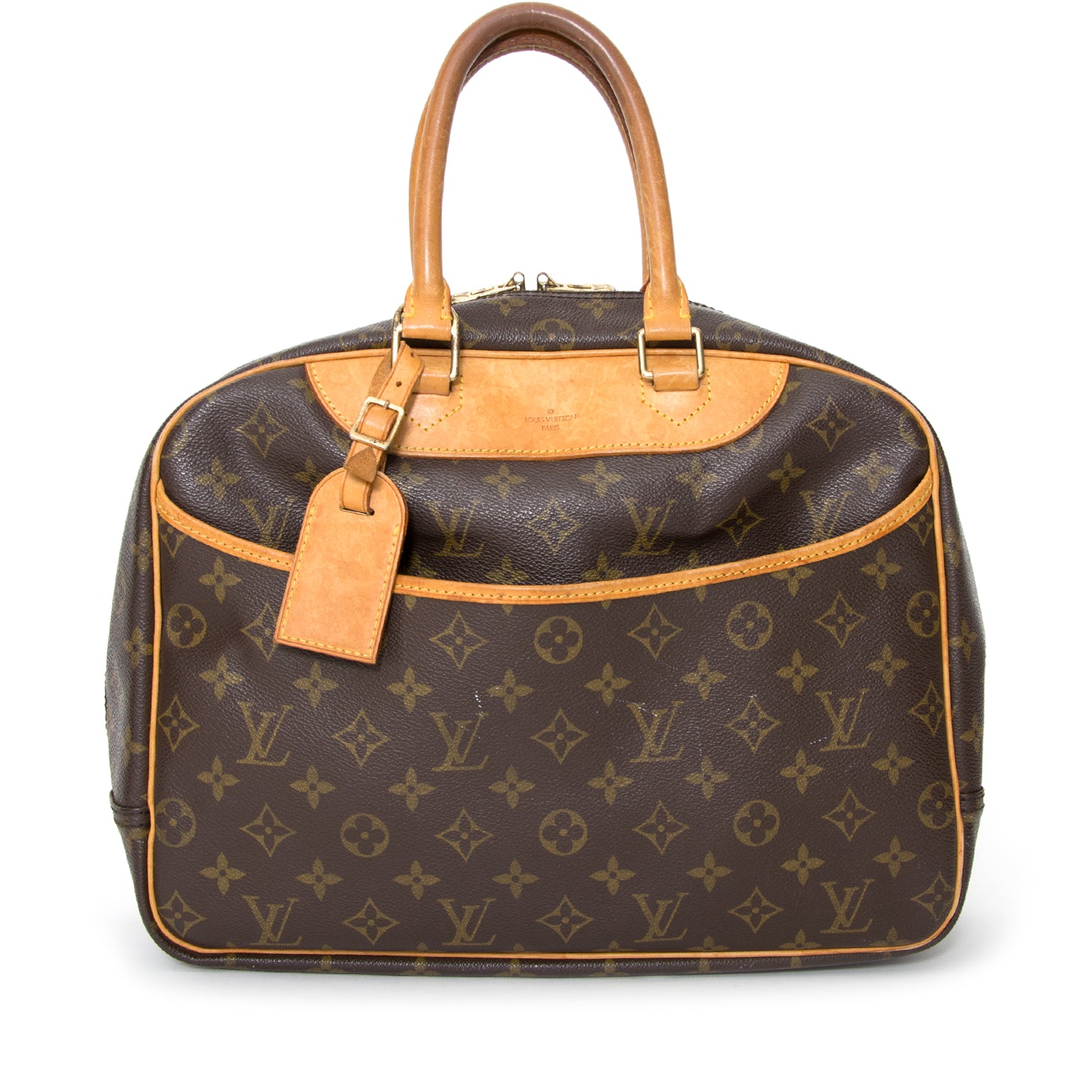 Louis Vuitton Deauville bowling bag for that perfect city look. Looks great on a tweed blazer over boyfriend jeans and New York red pumps.