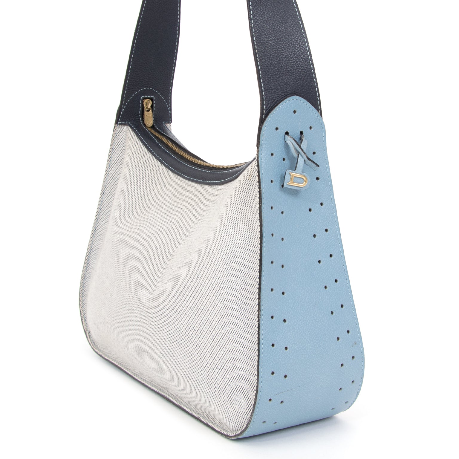 Delvaux Toile Hobo Bag Blue Acheter enligne pour le meilleur prix Delvaux White Envelope Evening Bag.