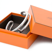 Authentic Hermes silver osmose cuff. buy secure online at LabelLov luxury webshop Antwerp Belgium. authentique Hermes osmose cuff en argent. acheter en ligne au LabelLov webshop de luxe Anvers Belgique. Authentieke Hermes osmose cuff in zilver. Veilig ko