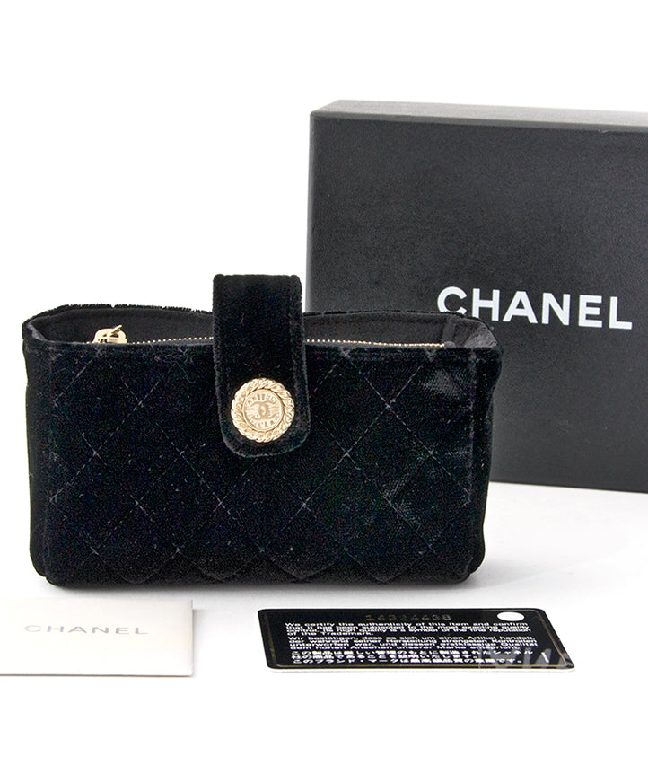 Authentic Chanel Black Quilted Velvet Mini Purse Clutch 100% authentiek tweedehands merk tas aan de beste prijs