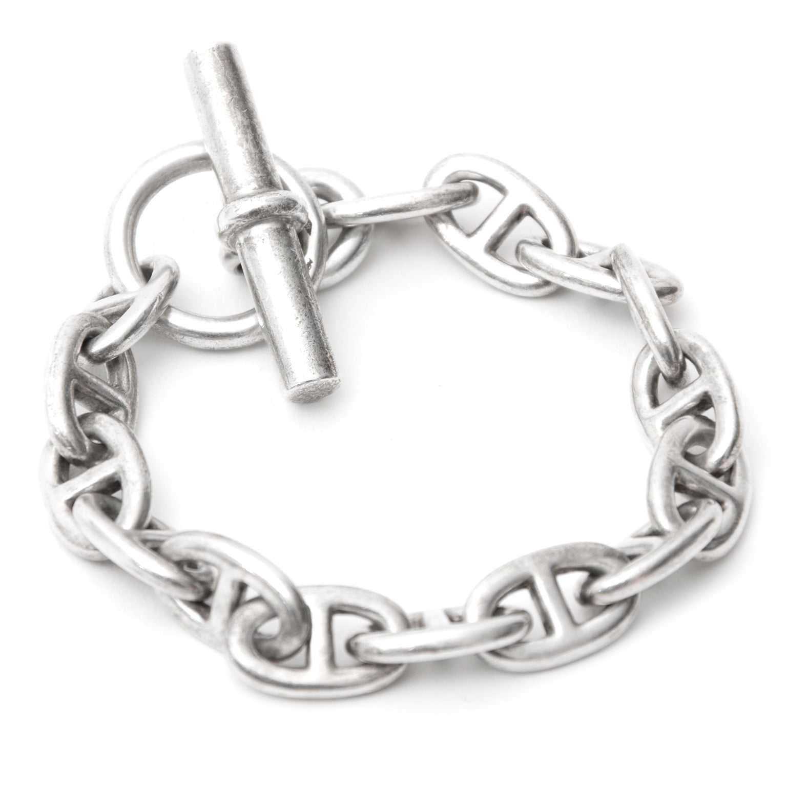 authentic Hermes chaine d'ancre in silver. buy secure online at LabelLov luxury webshop Antwerp Belgium. authentique Hermes chaine d'ancre en argent. acheter en ligne au LabelLov webshop de luxe Anvers Belgique. Authentieke Hermes chaine d'ancre in zilver